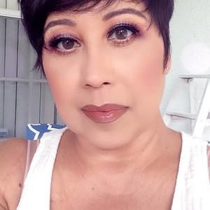 Meet your Posher, Lucy